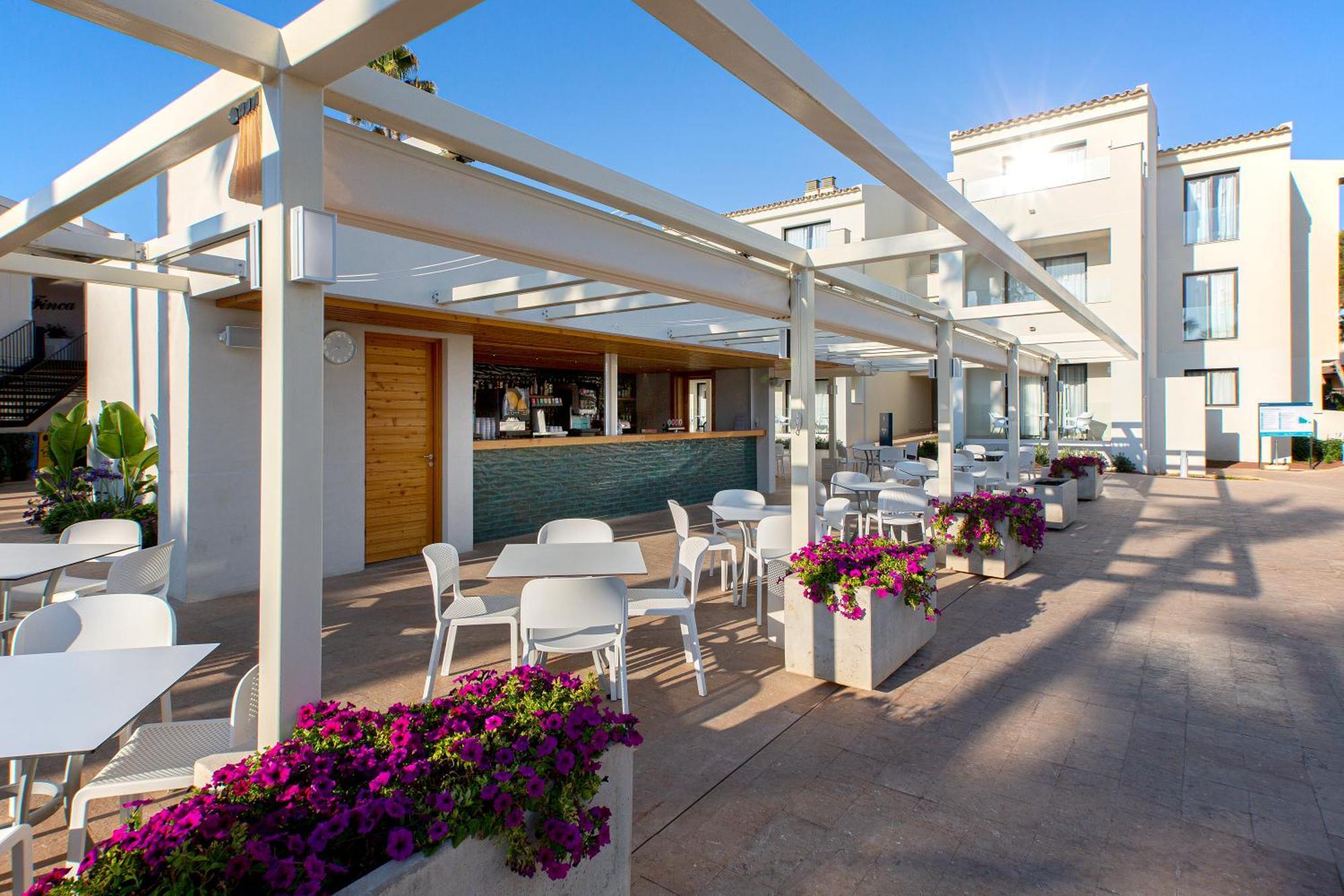 Hipotels Mediterraneo Club Sa Coma  Dış mekan fotoğraf